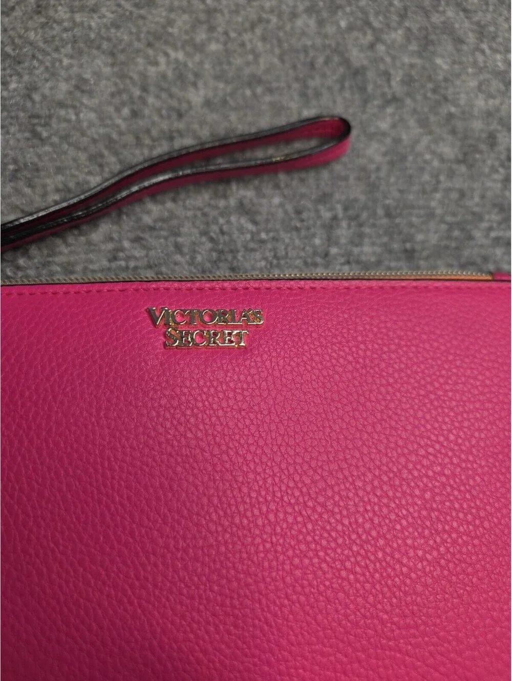 NWT Victoria's Secret Fuchsia Pink Pebbled Leather Wristlet Wallet Clutch - Picture 4 of 6